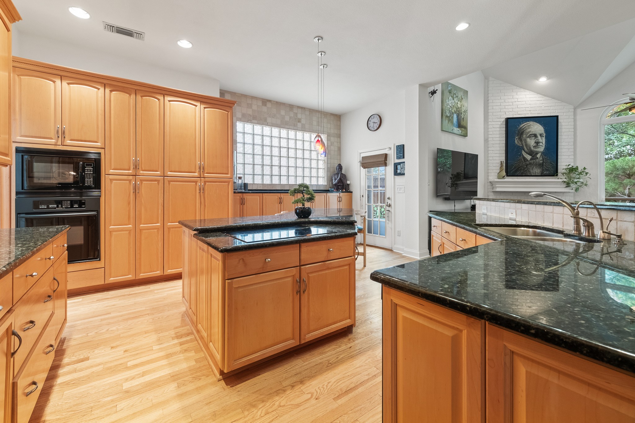 14664 Wayside Court Addison TX 75001