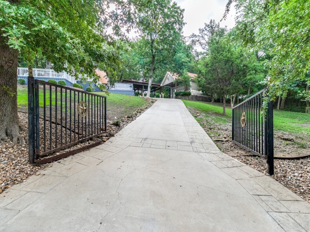 104 Bridlepath Drive Pottsboro TX 75076