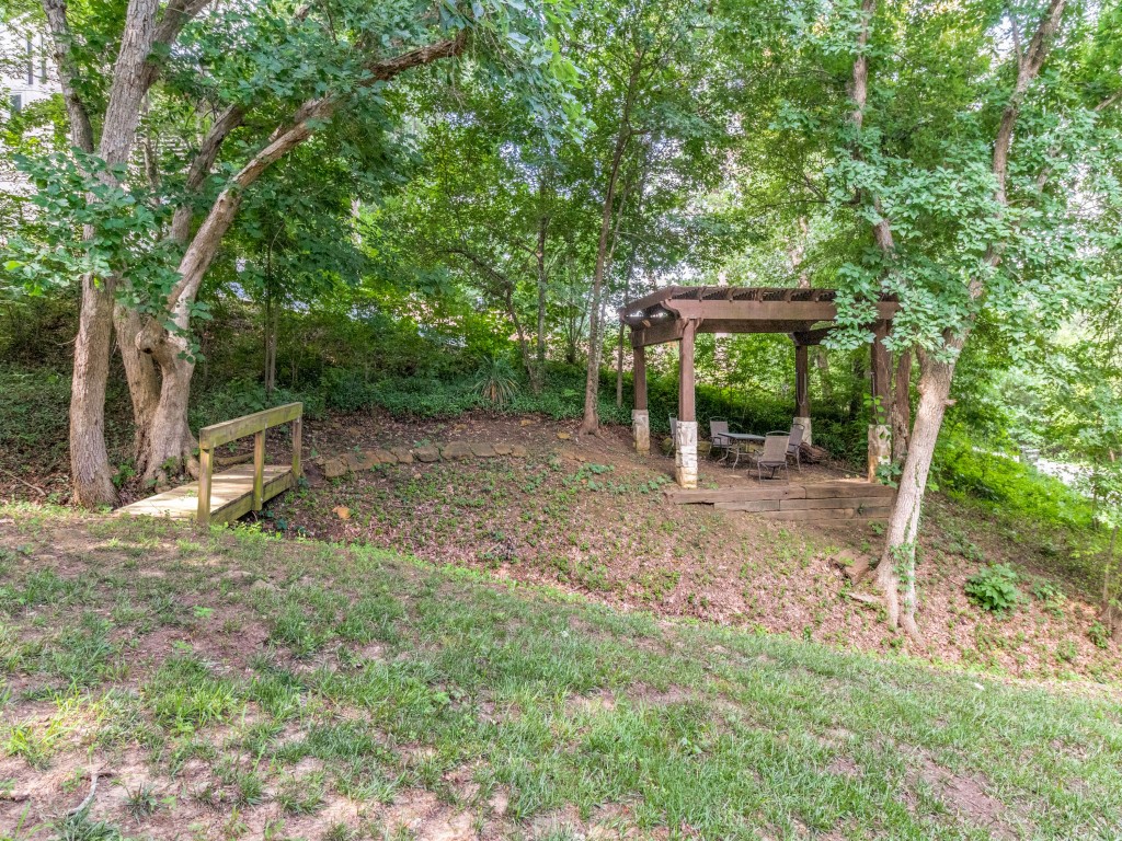 104 Bridlepath Drive Pottsboro TX 75076
