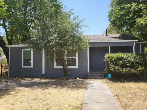 2720 Burton Avenue Fort Worth TX 76105