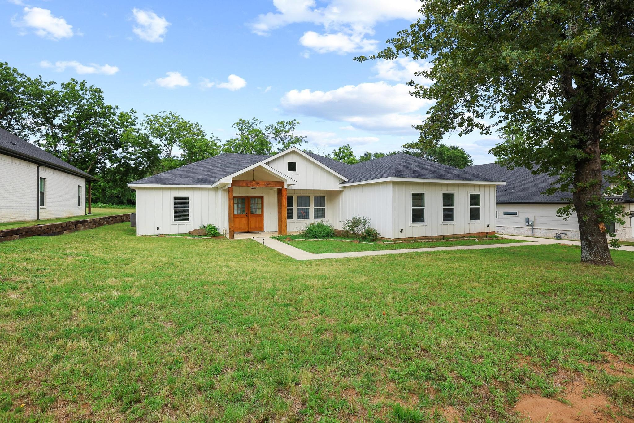 1834 S Park Avenue Denison TX 75020