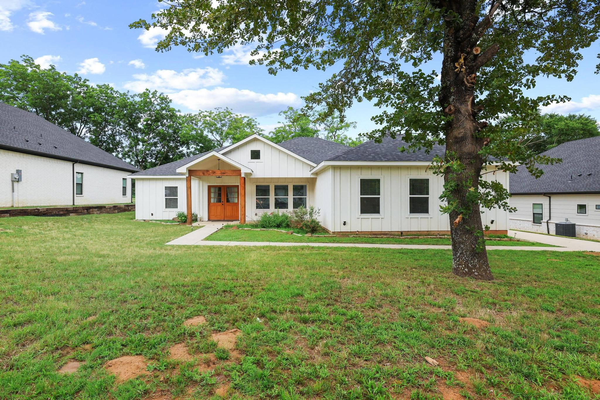 1834 S Park Avenue Denison TX 75020