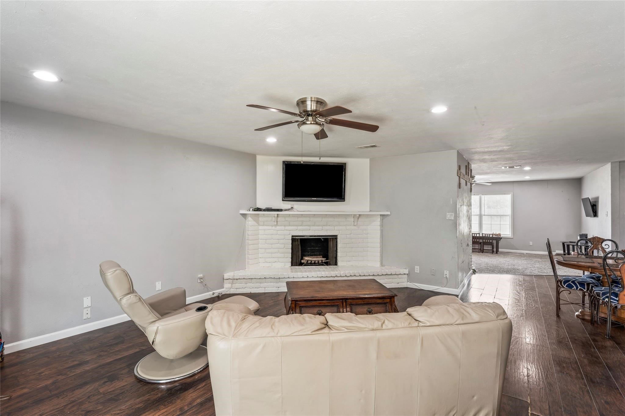 1509 California Trail Grand Prairie TX 75052