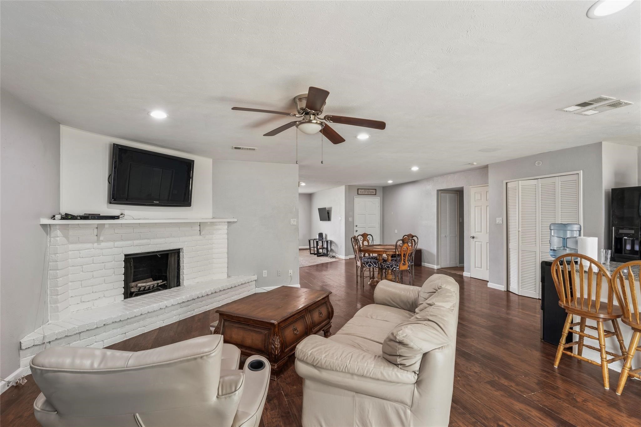 1509 California Trail Grand Prairie TX 75052