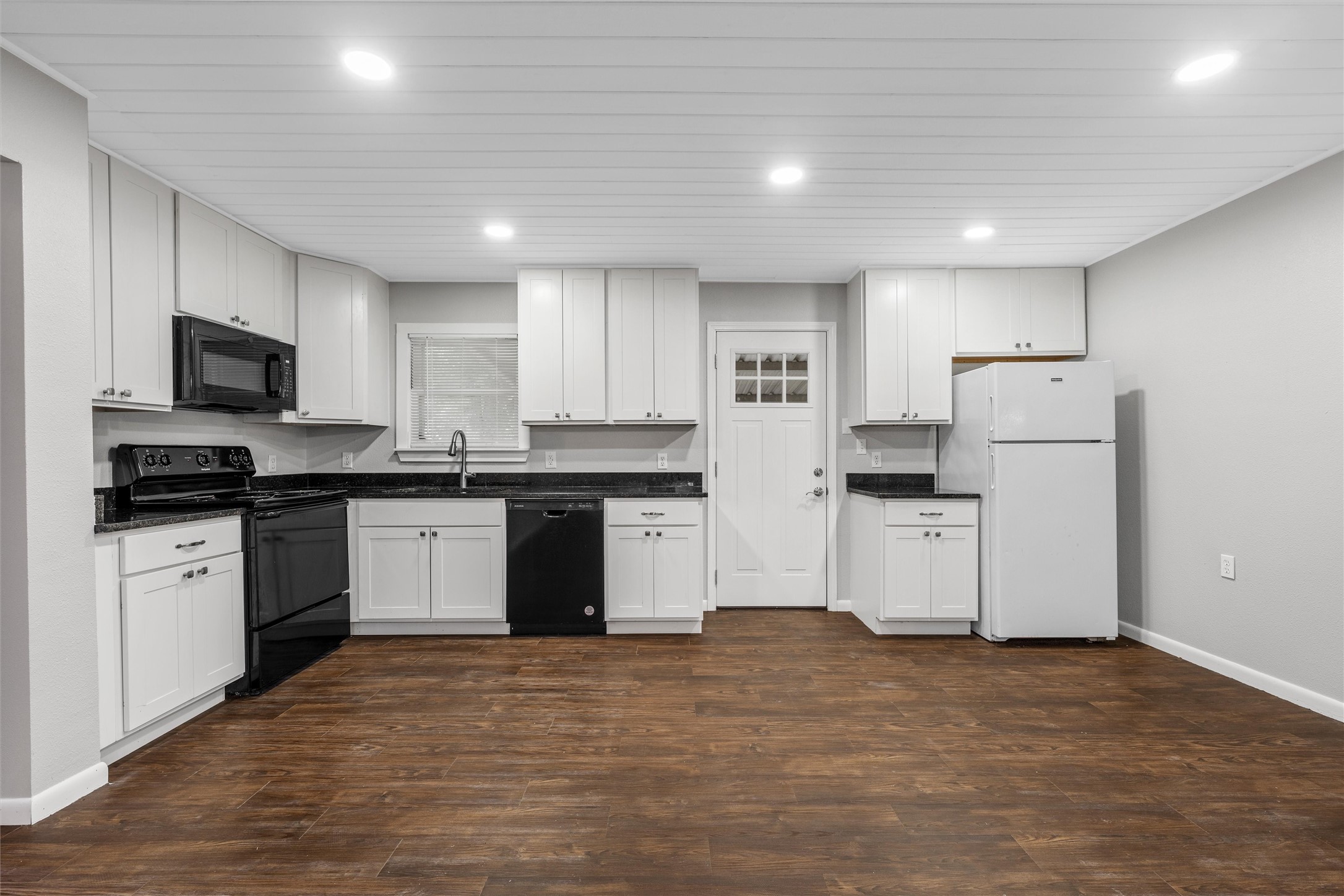 1003 Donlo Street Robinson TX 76706
