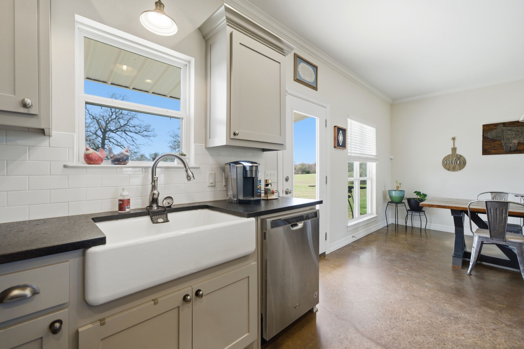 1009 Rs County Road 4325 Emory TX 75440