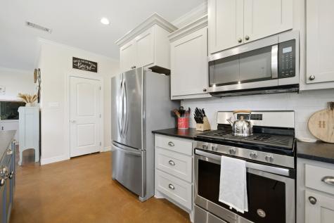 1009 Rs County Road 4325 Emory TX 75440