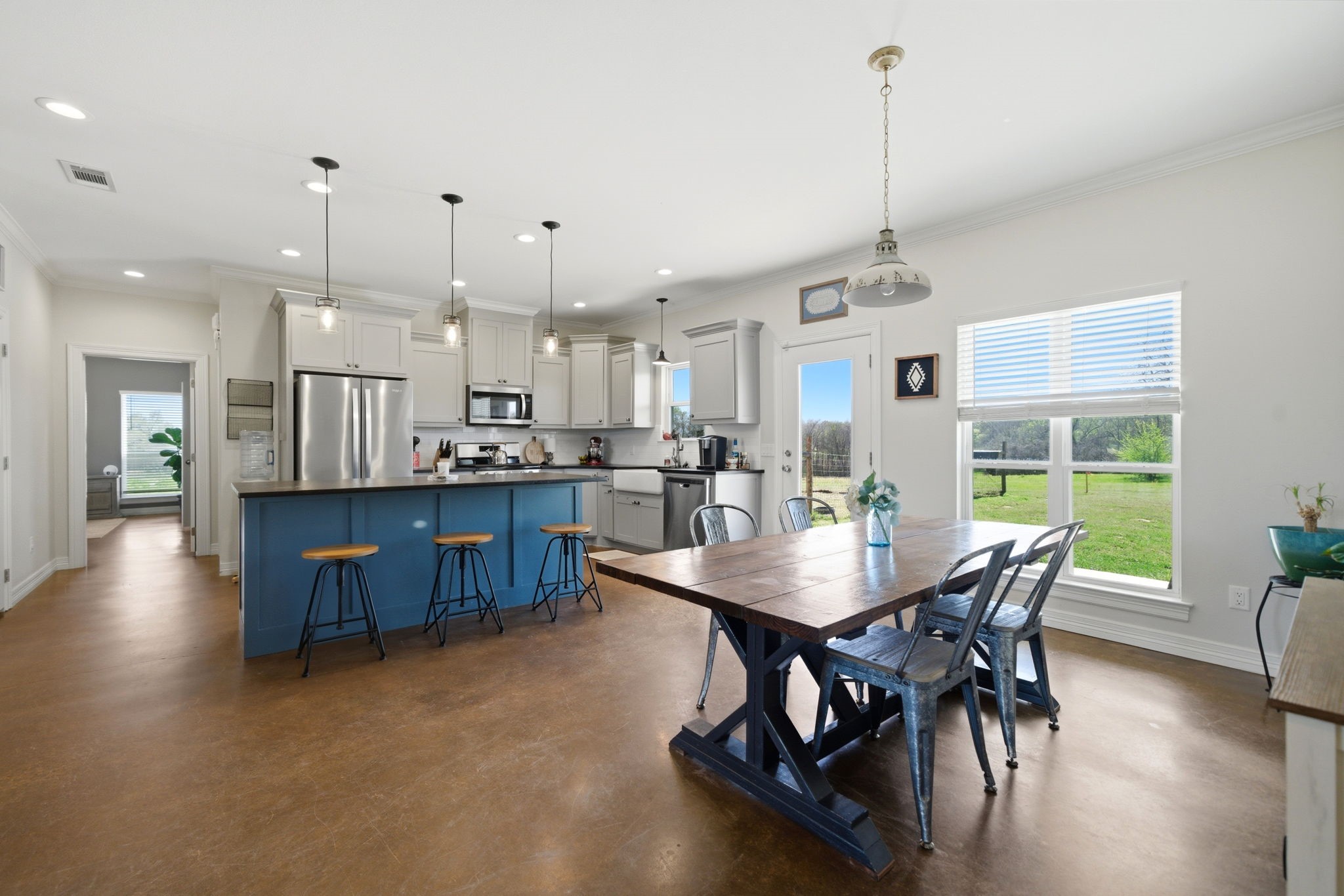 1009 Rs County Road 4325 Emory TX 75440