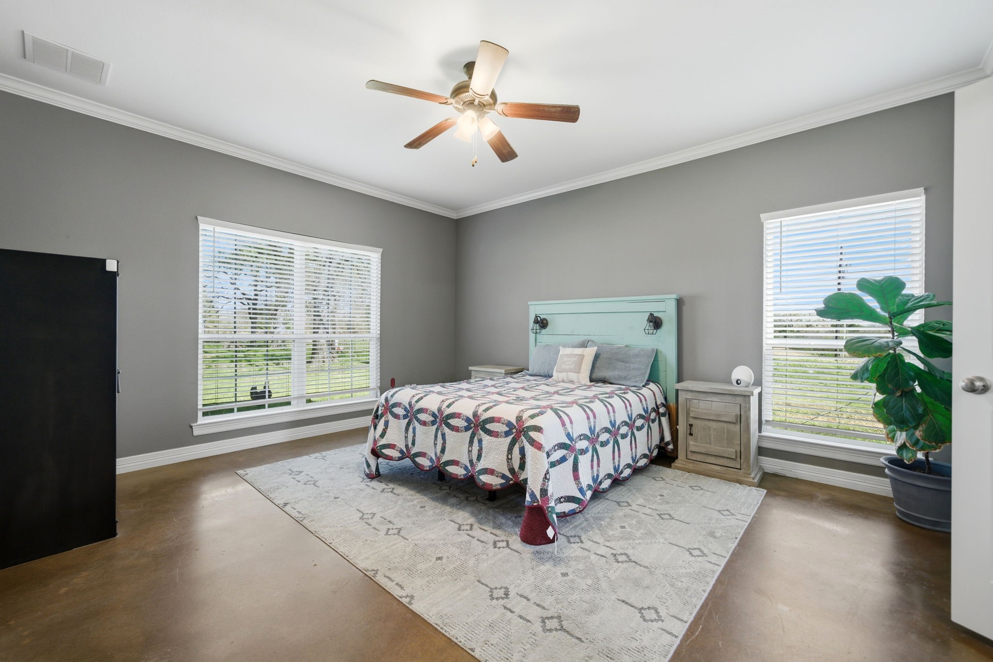 1009 Rs County Road 4325 Emory TX 75440