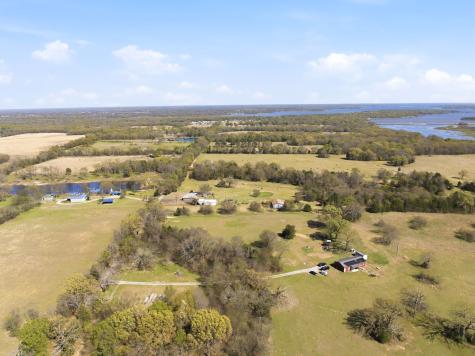 1009 Rs County Road 4325 Emory TX 75440