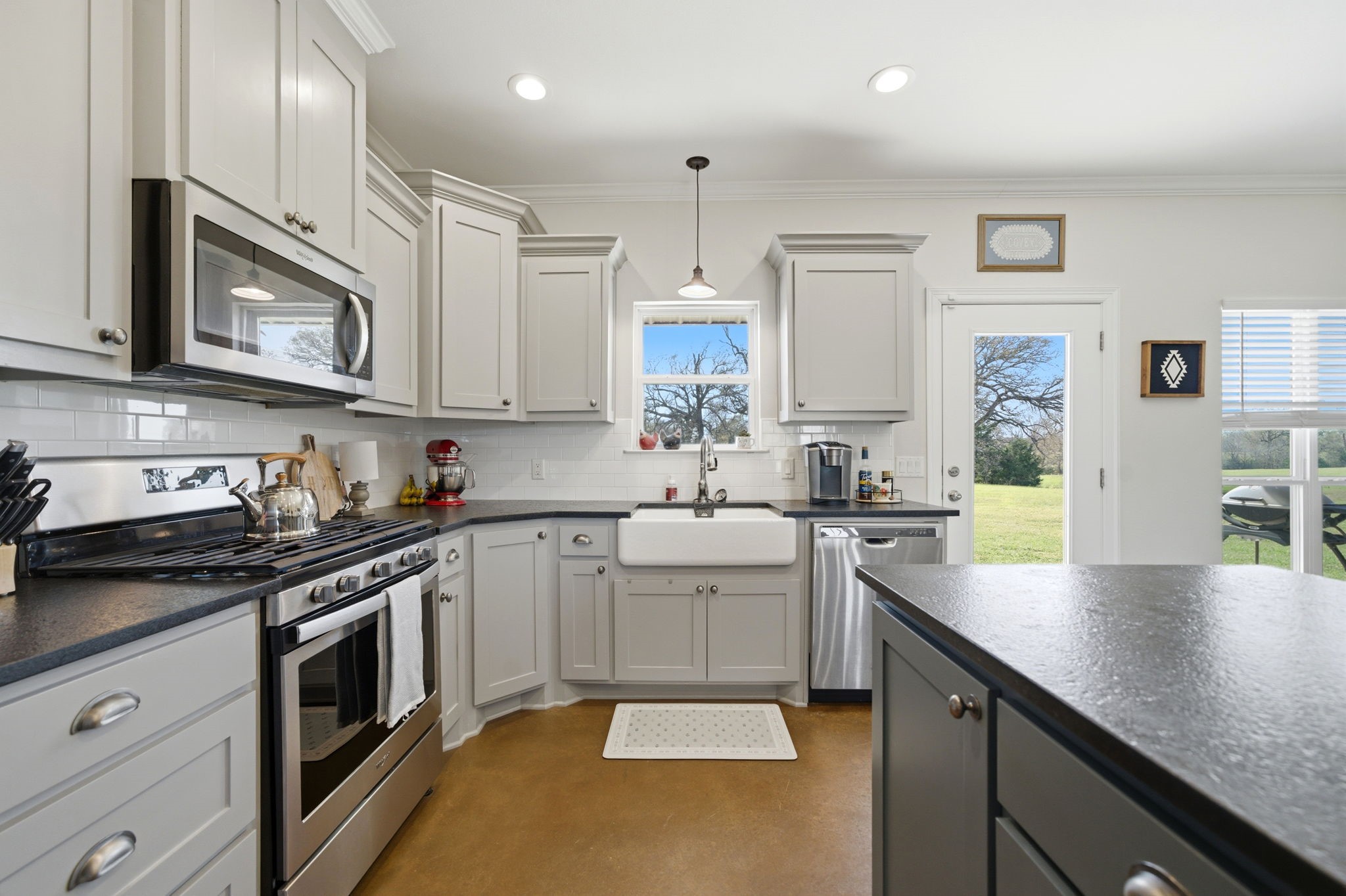 1009 Rs County Road 4325 Emory TX 75440