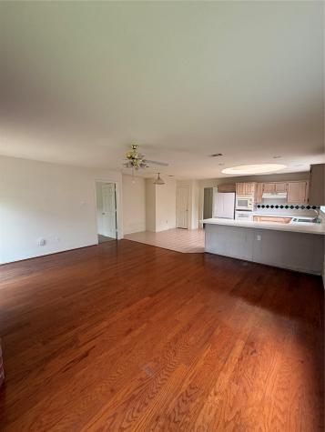 2707 Red Oak Drive Grand Prairie TX 75052