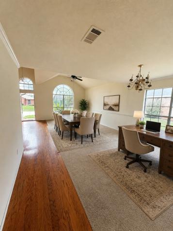 2707 Red Oak Drive Grand Prairie TX 75052