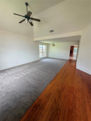 2707 Red Oak Drive Grand Prairie TX 75052