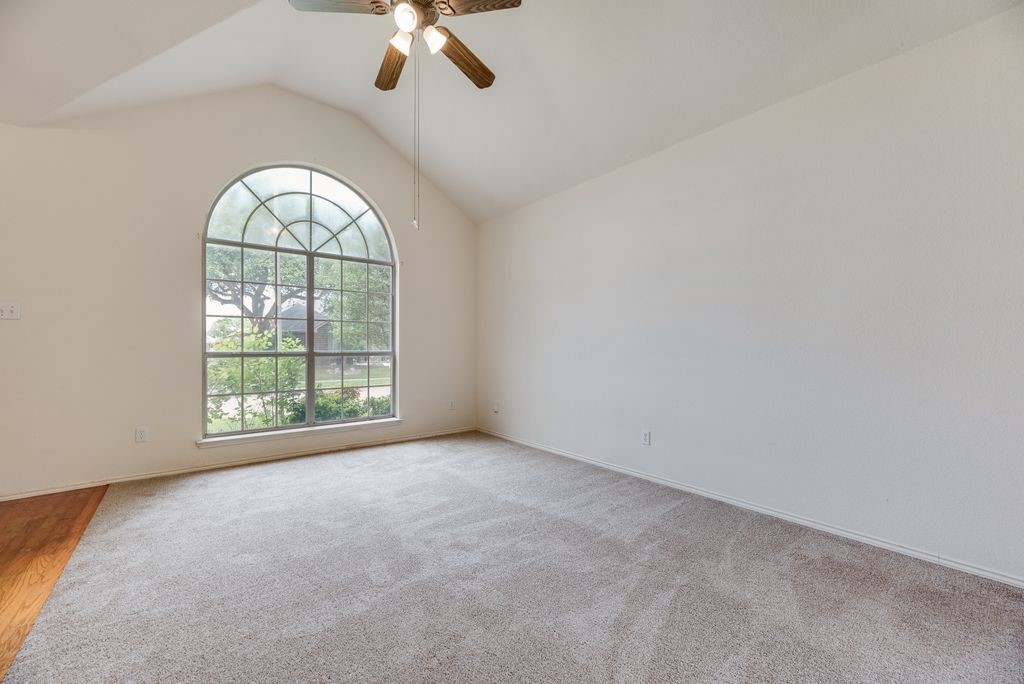 2707 Red Oak Drive Grand Prairie TX 75052