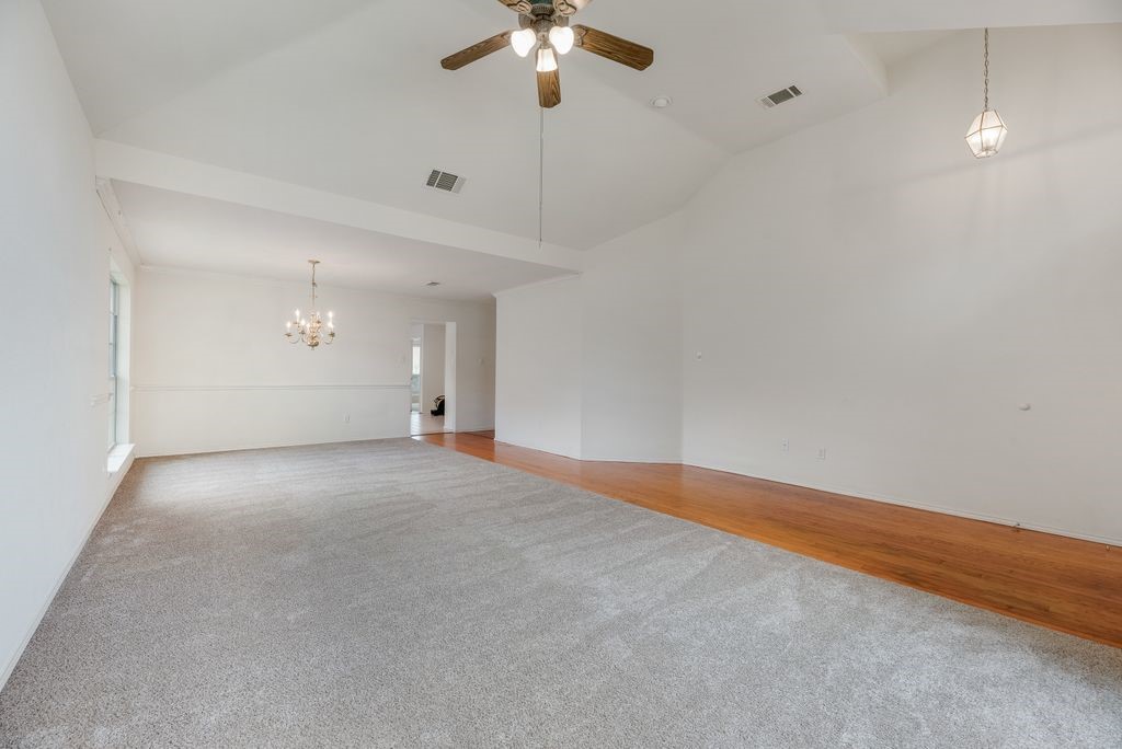 2707 Red Oak Drive Grand Prairie TX 75052
