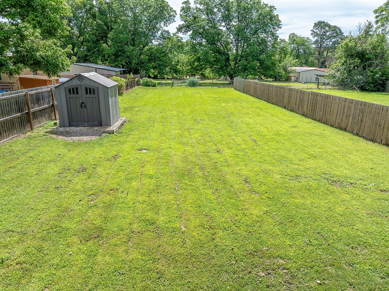 411 Dewitt Street Collinsville TX 76233