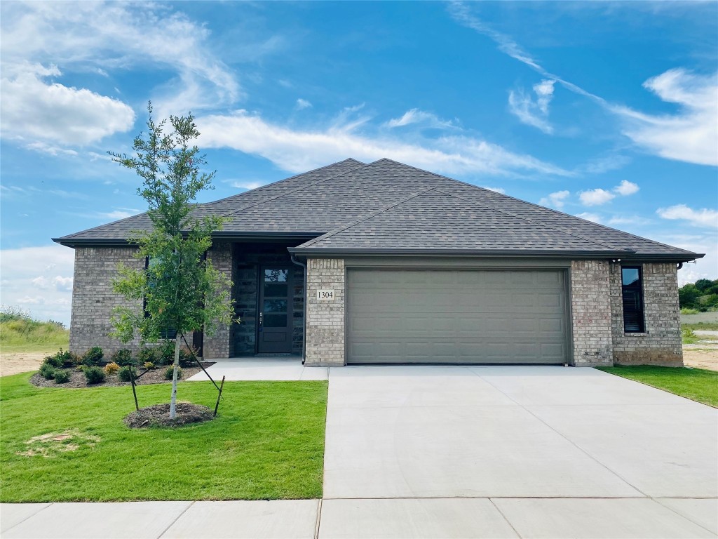 1304 Parkers Draw Avenue Weatherford TX 76086