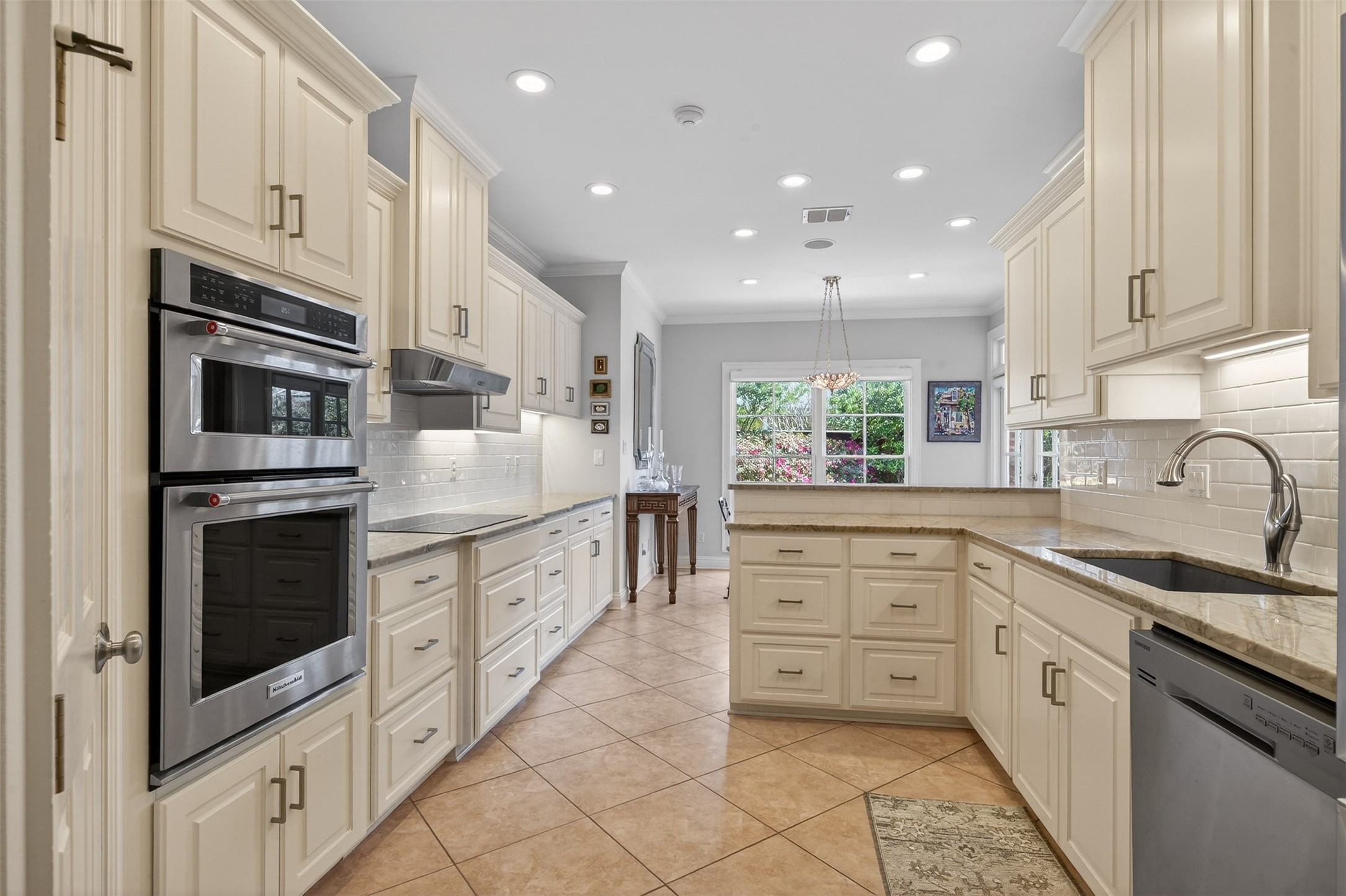 6121 Fern Avenue Shreveport LA 71105