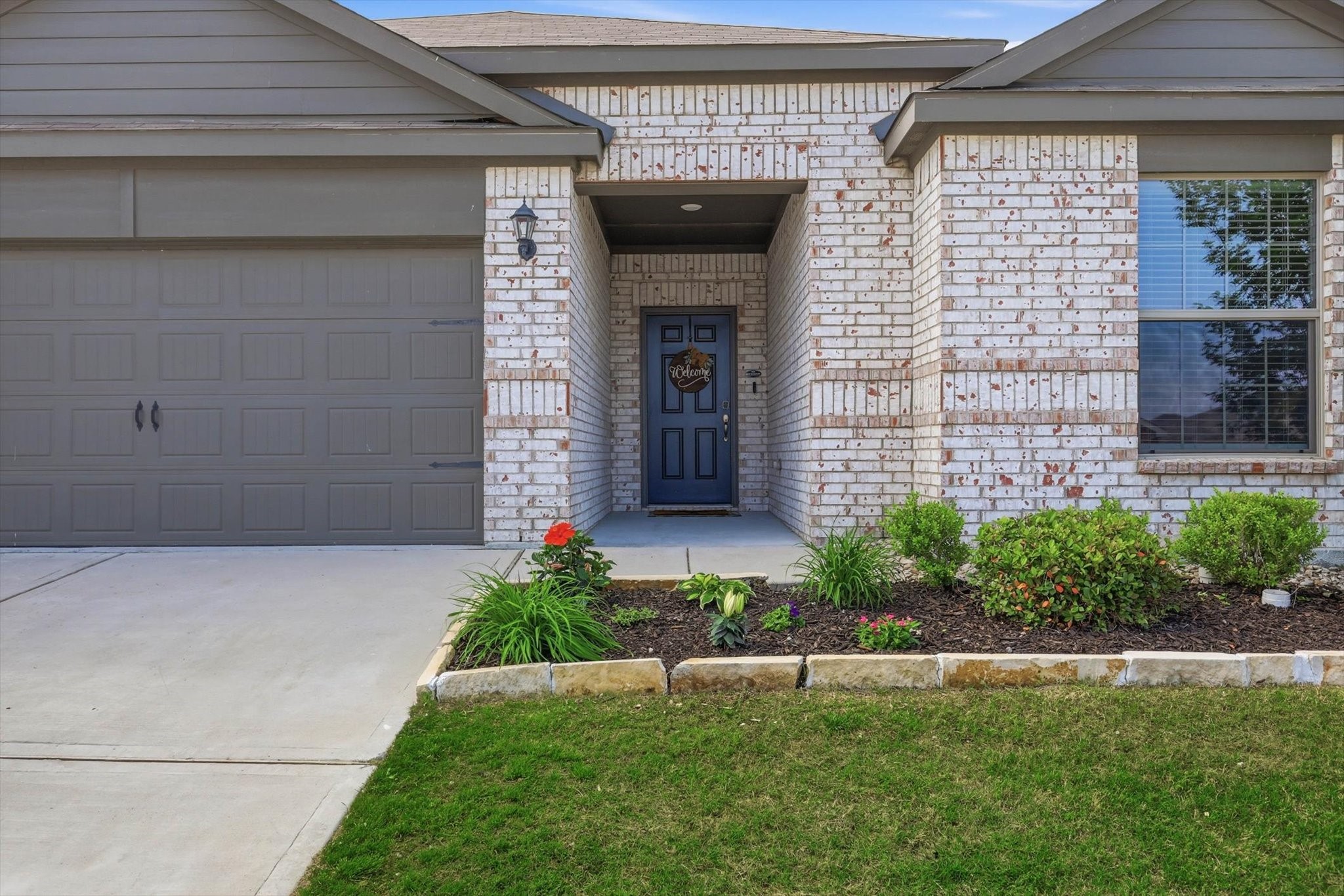 165 Bandana Circle Newark TX 76071