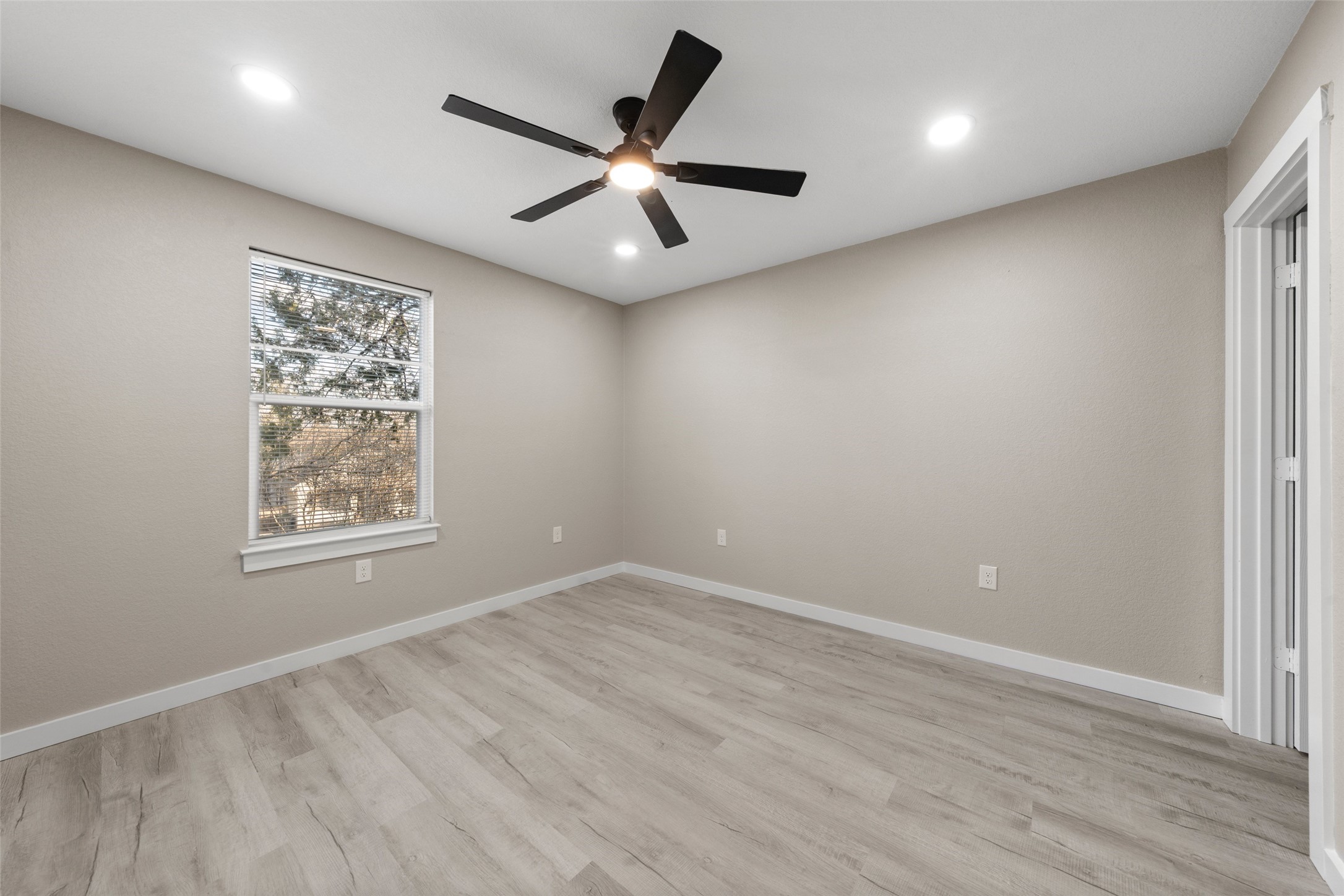 1909 Sanger Avenue Waco TX 76707