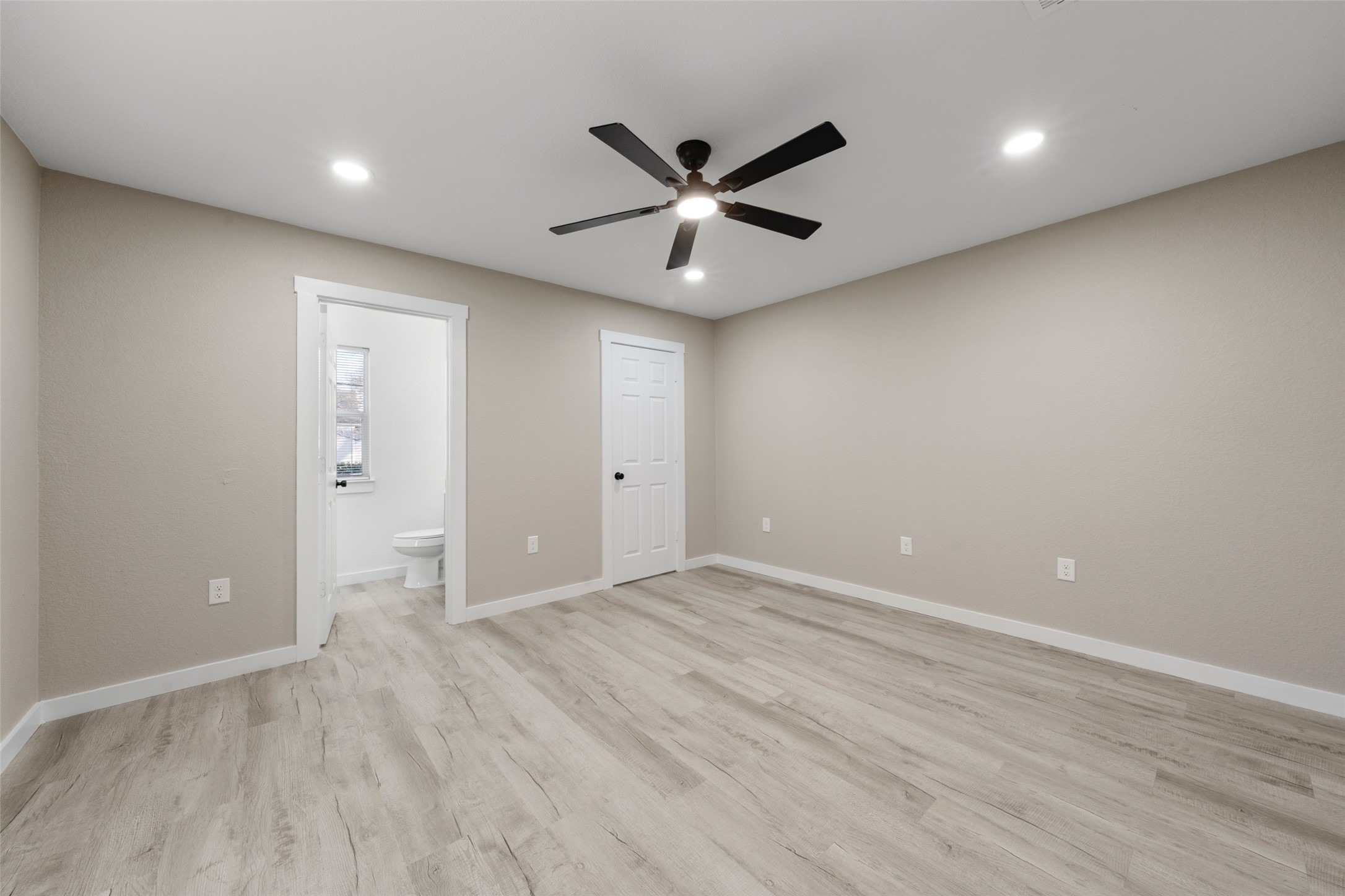 1909 Sanger Avenue Waco TX 76707