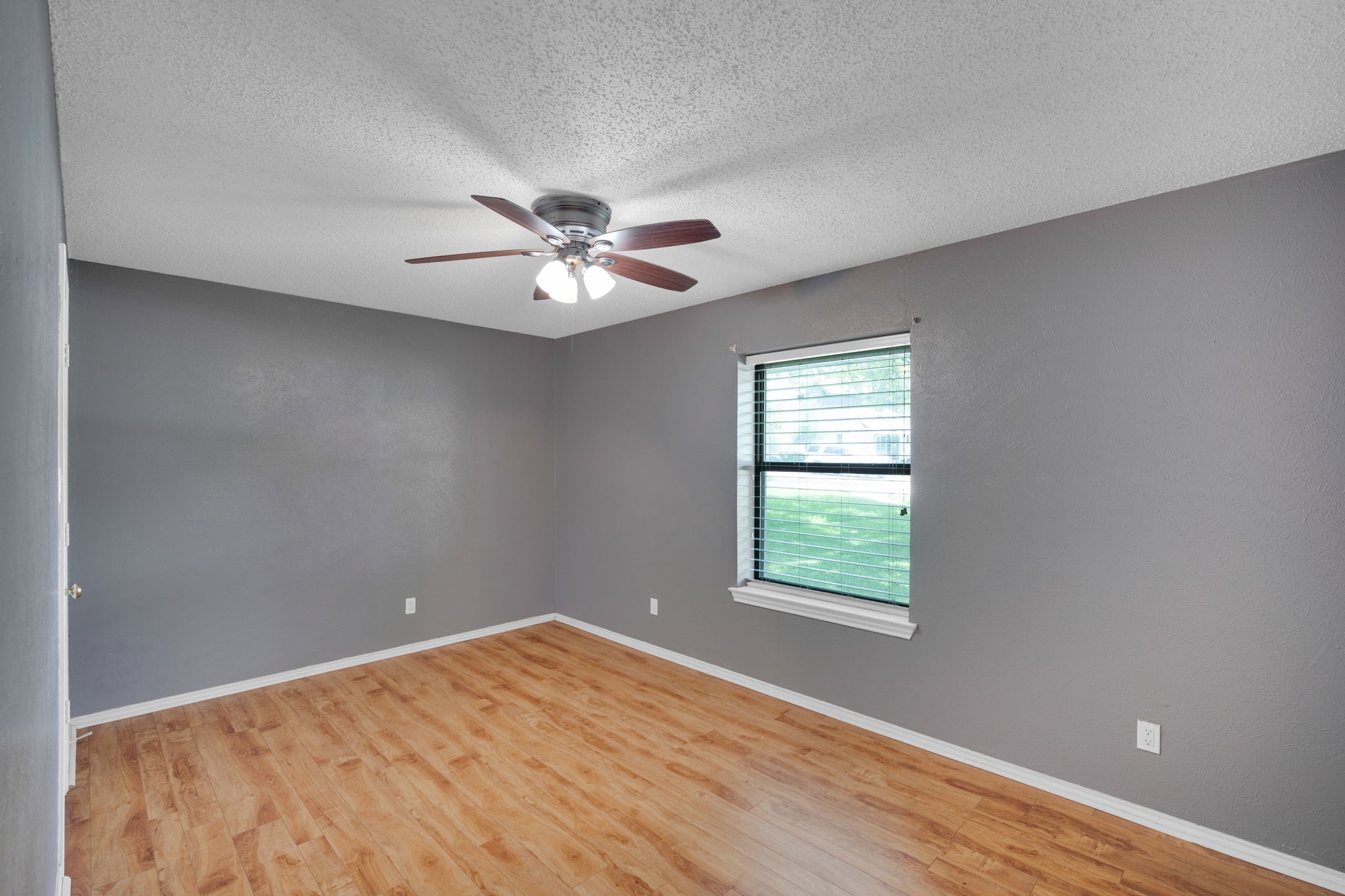 1710 Williamsburg Circle Ennis TX 75119