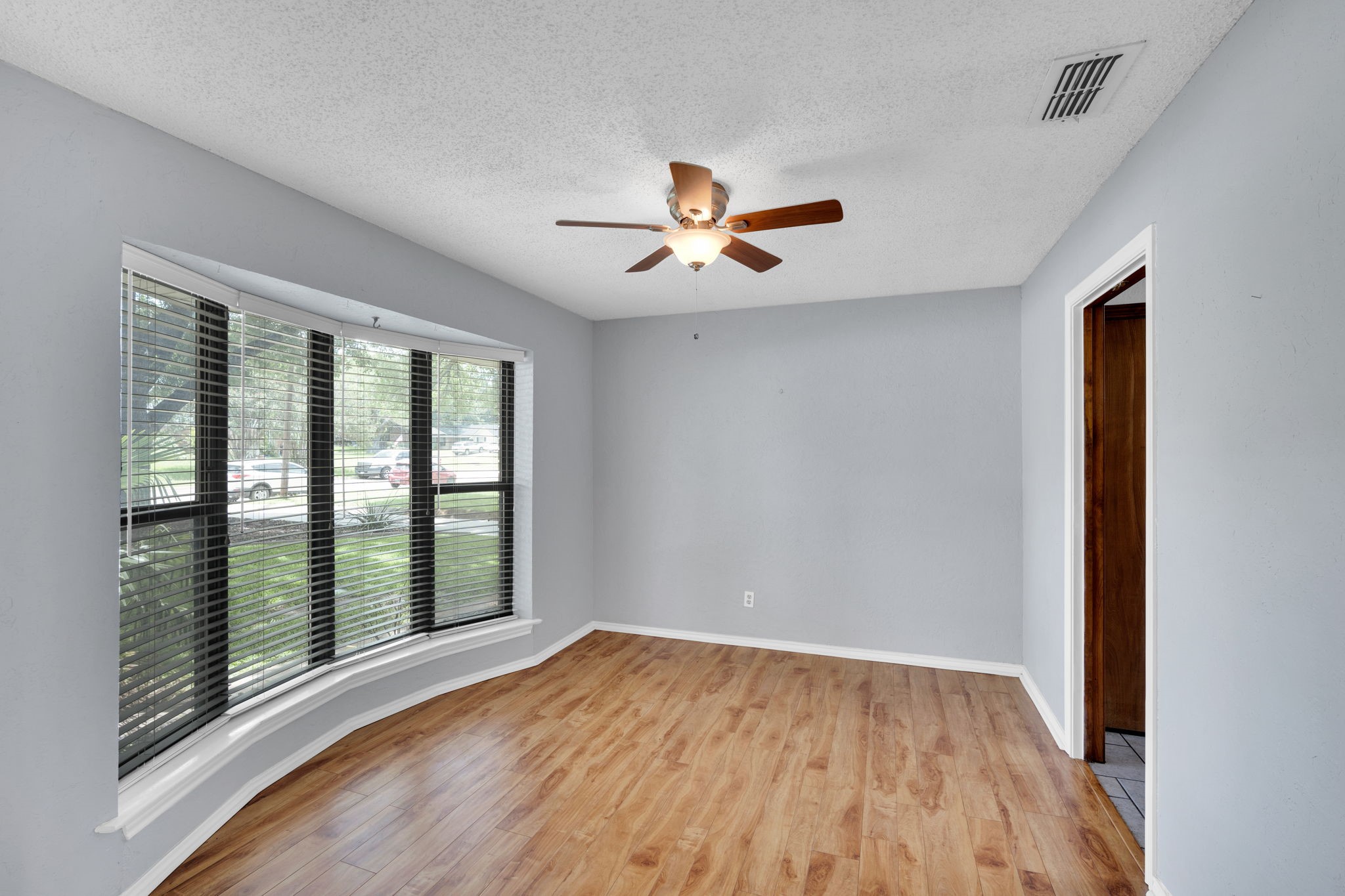 1710 Williamsburg Circle Ennis TX 75119