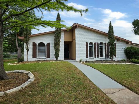 3717 Red Oak Drive Garland TX 75043