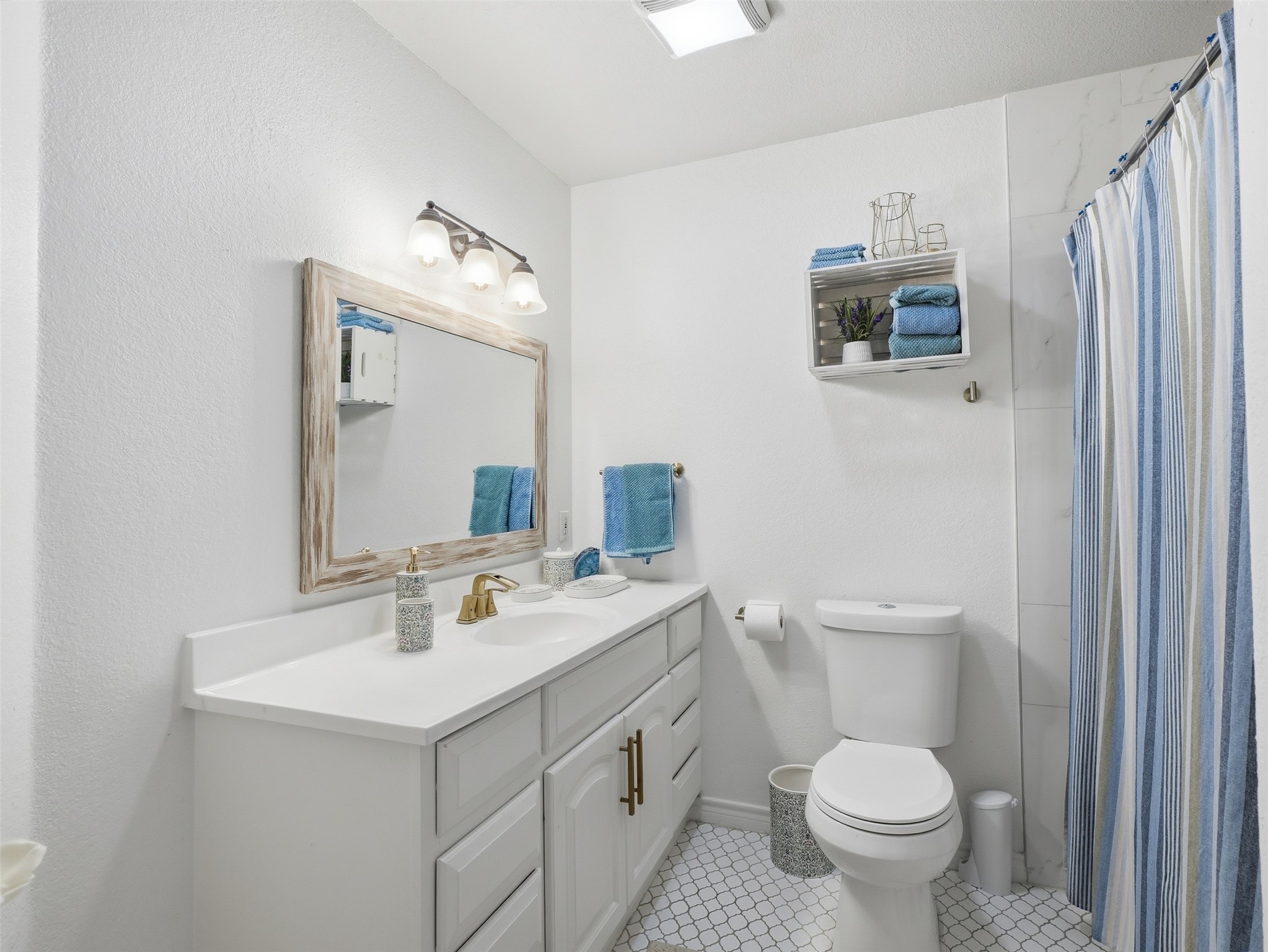 3031 Delaware Trail Lake Worth TX 76135