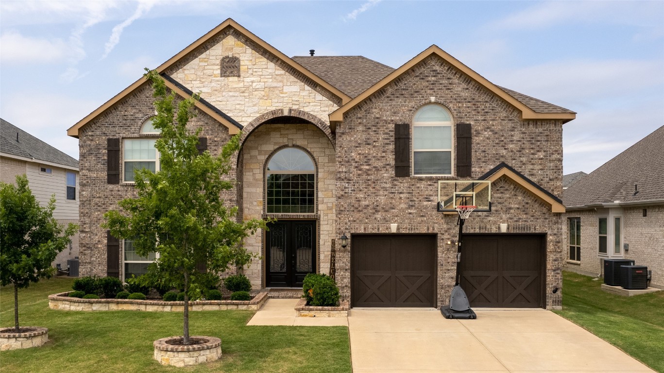 7123 Playa Paraiso Drive Grand Prairie TX 75054