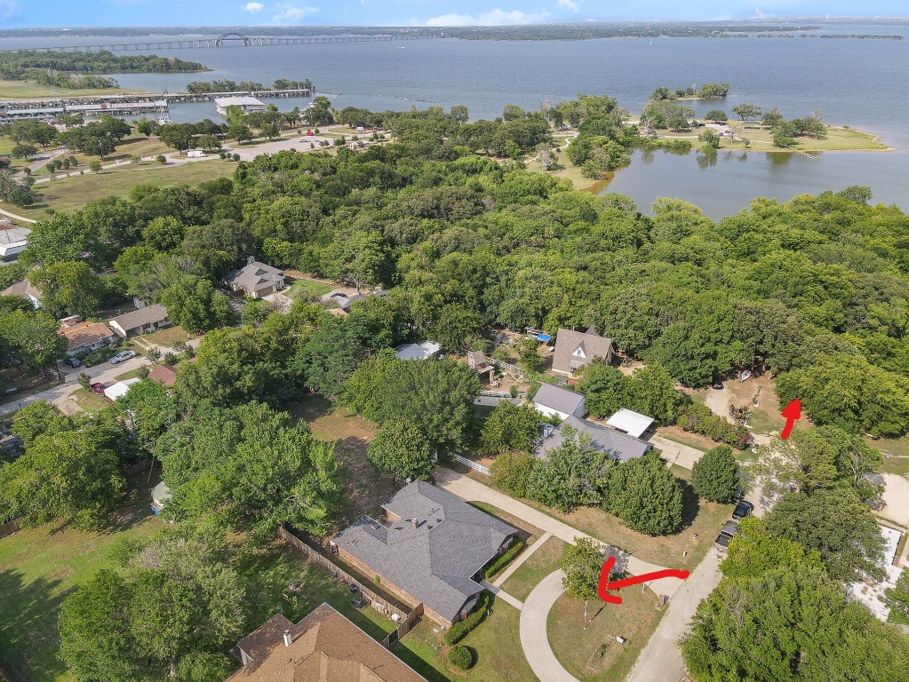 713 Lakeland Road Lake Dallas TX 75065
