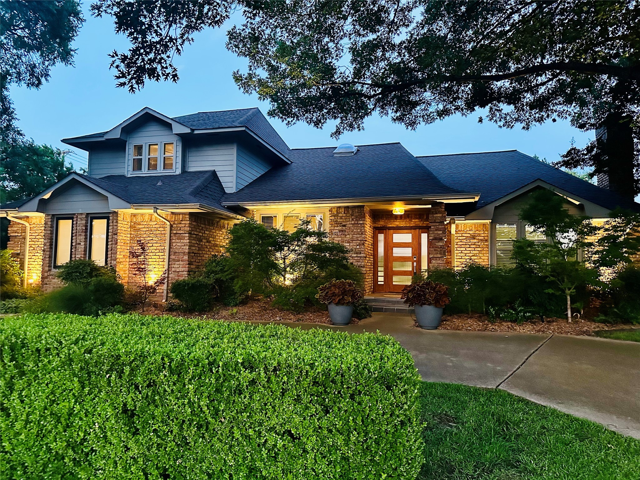 18128 Aramis Lane Dallas TX 75252