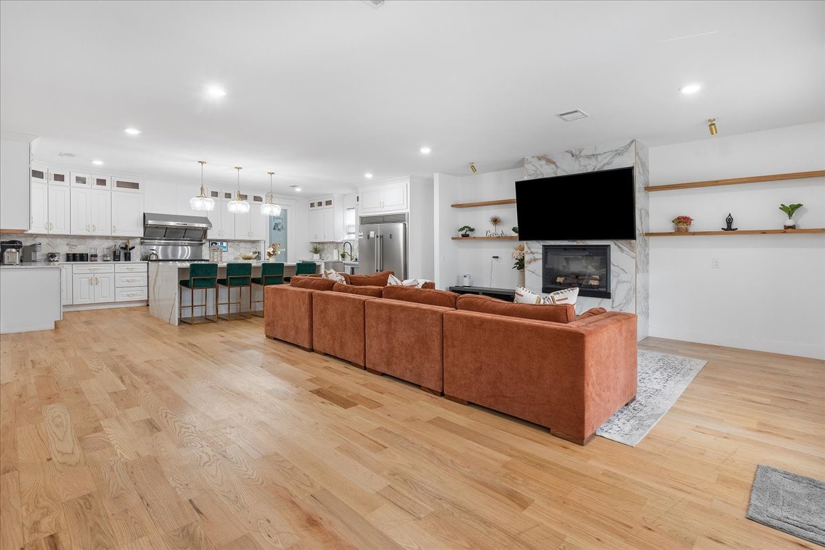 4726 Hopkins Avenue Dallas TX 75209