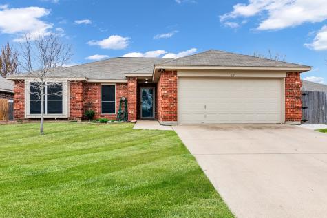 817 Wrentham Drive Saginaw TX 76179