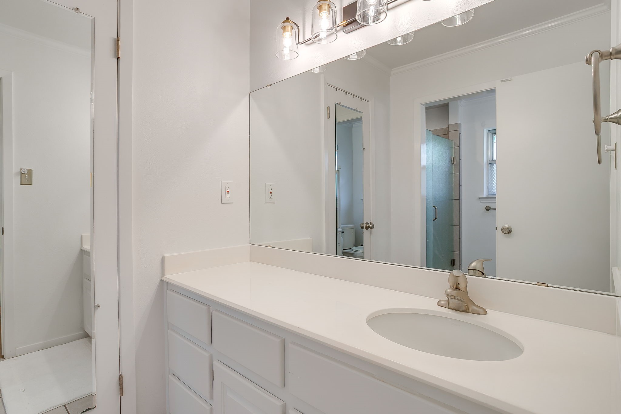 3917 Marys Creek Drive Benbrook TX 76116