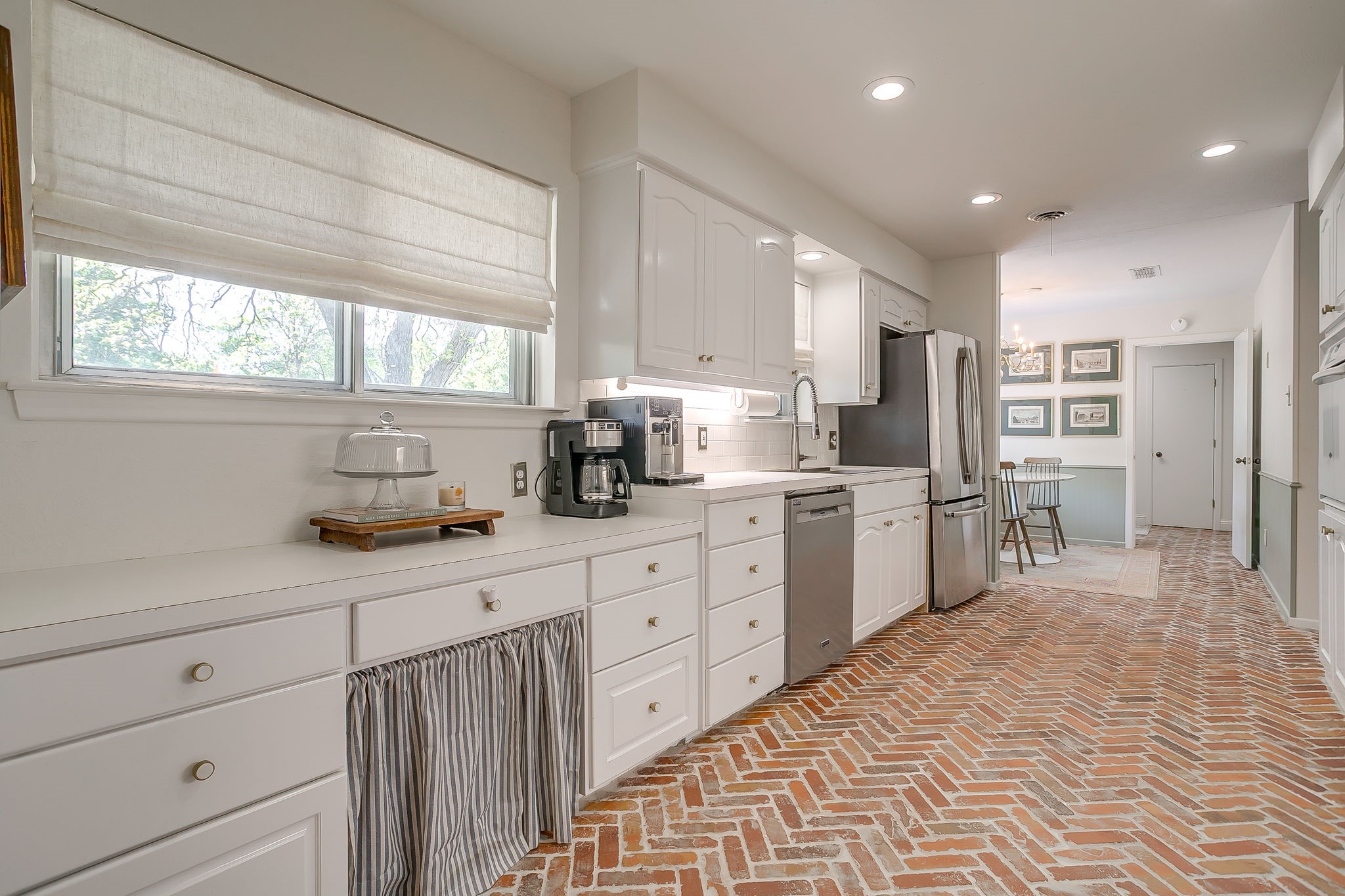 3917 Marys Creek Drive Benbrook TX 76116