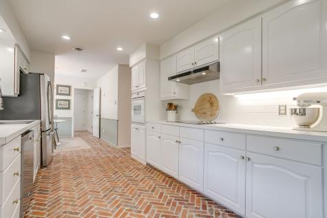 3917 Marys Creek Drive Benbrook TX 76116