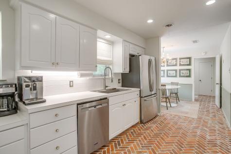 3917 Marys Creek Drive Benbrook TX 76116