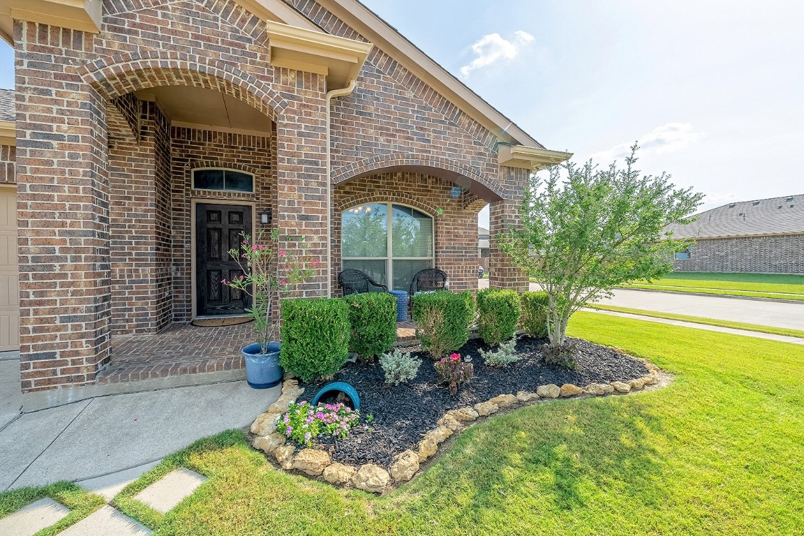 5200 Mountain View Drive Krum TX 76249