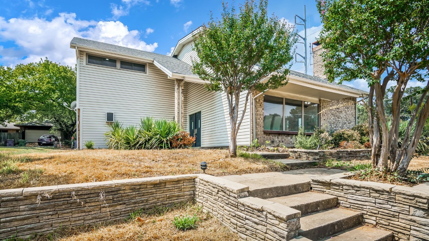 1502 Live Oak Drive Lewisville TX 75067