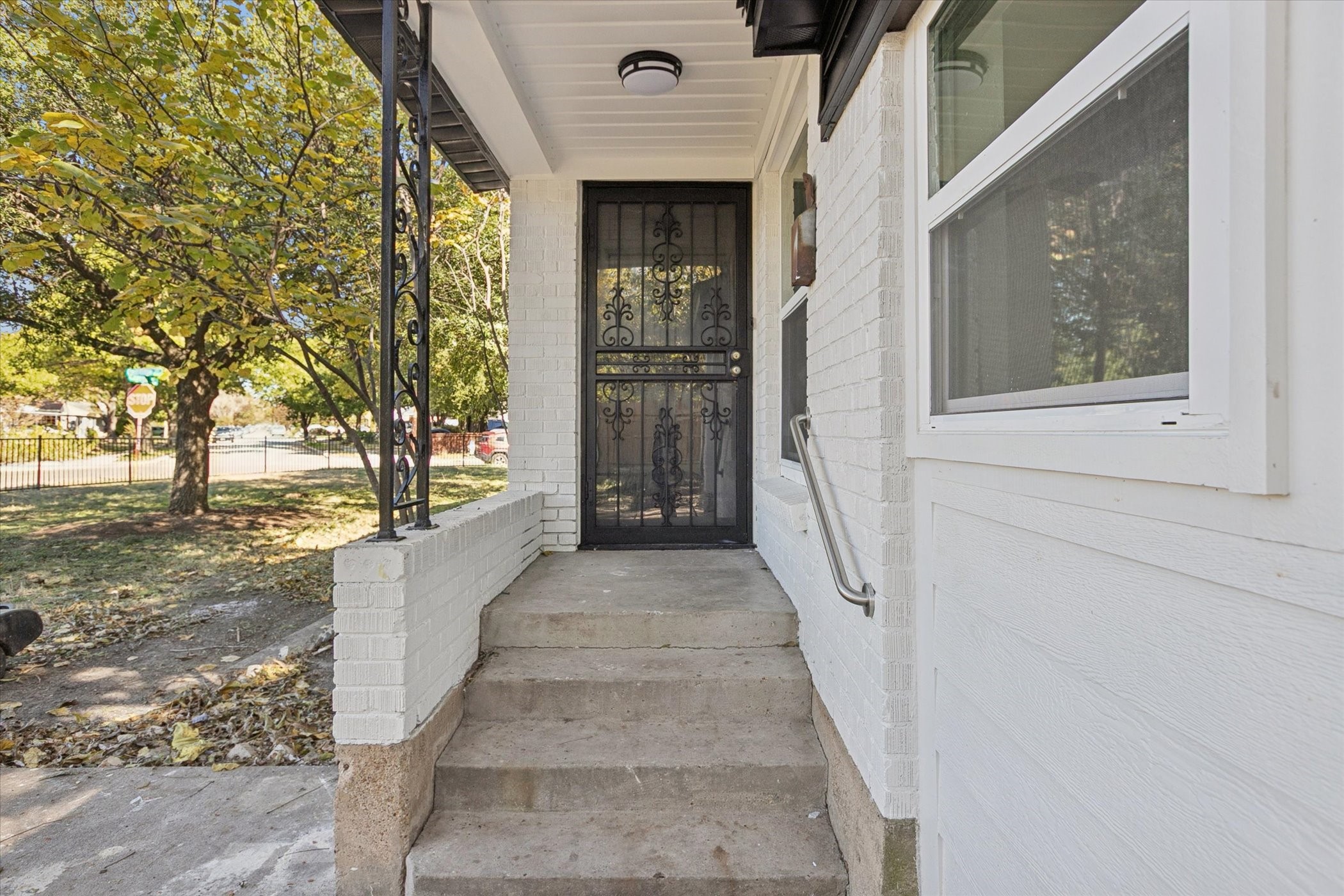 1626 Crest Ridge Drive Dallas TX 75228