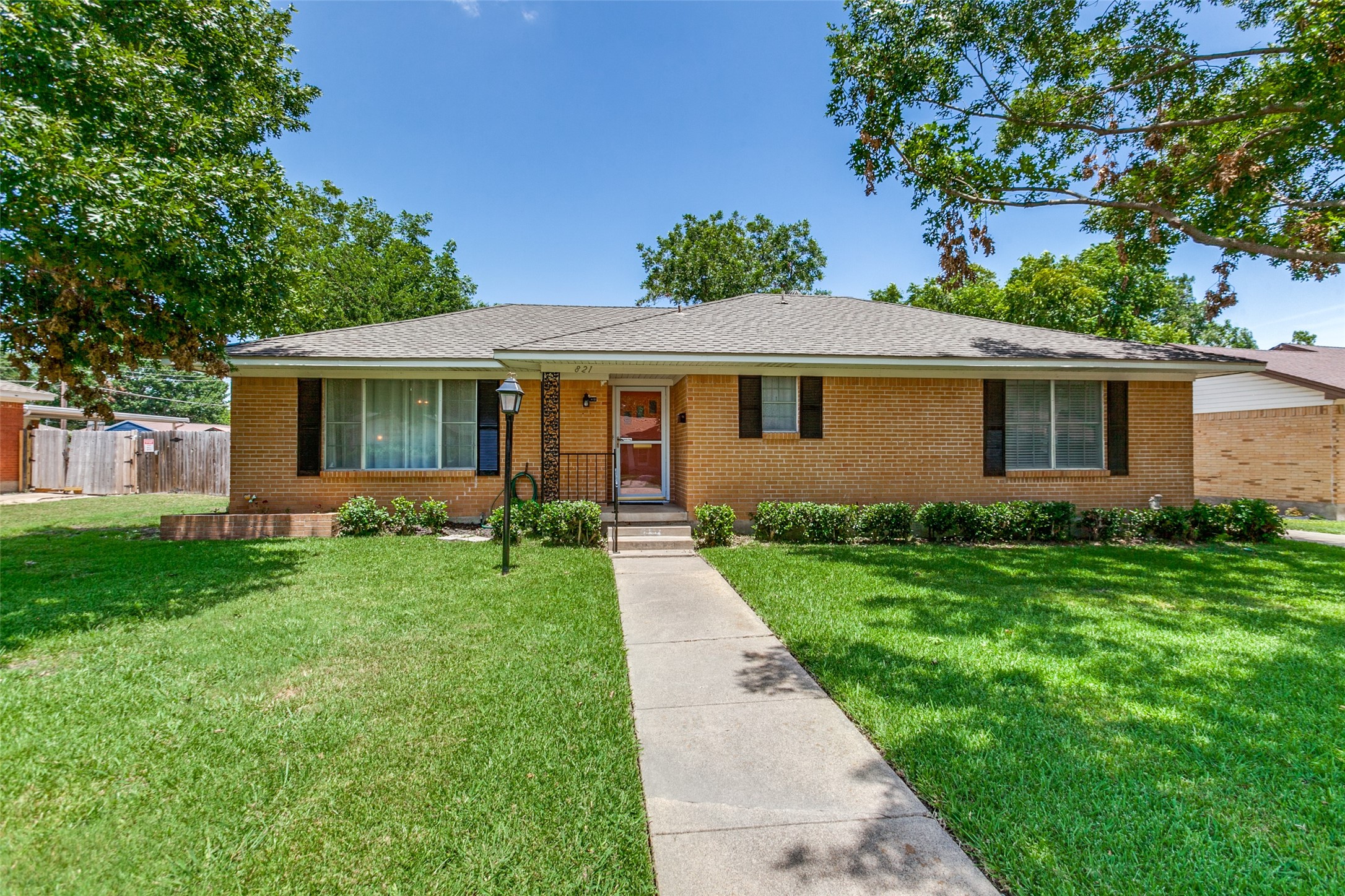 821 Branch Drive Garland TX 75041