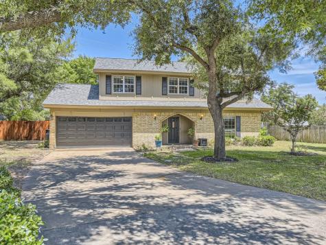 2832 Toni Court Hurst TX 76054