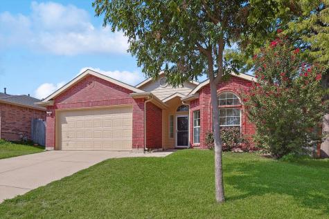 740 Raven Drive Saginaw TX 76131