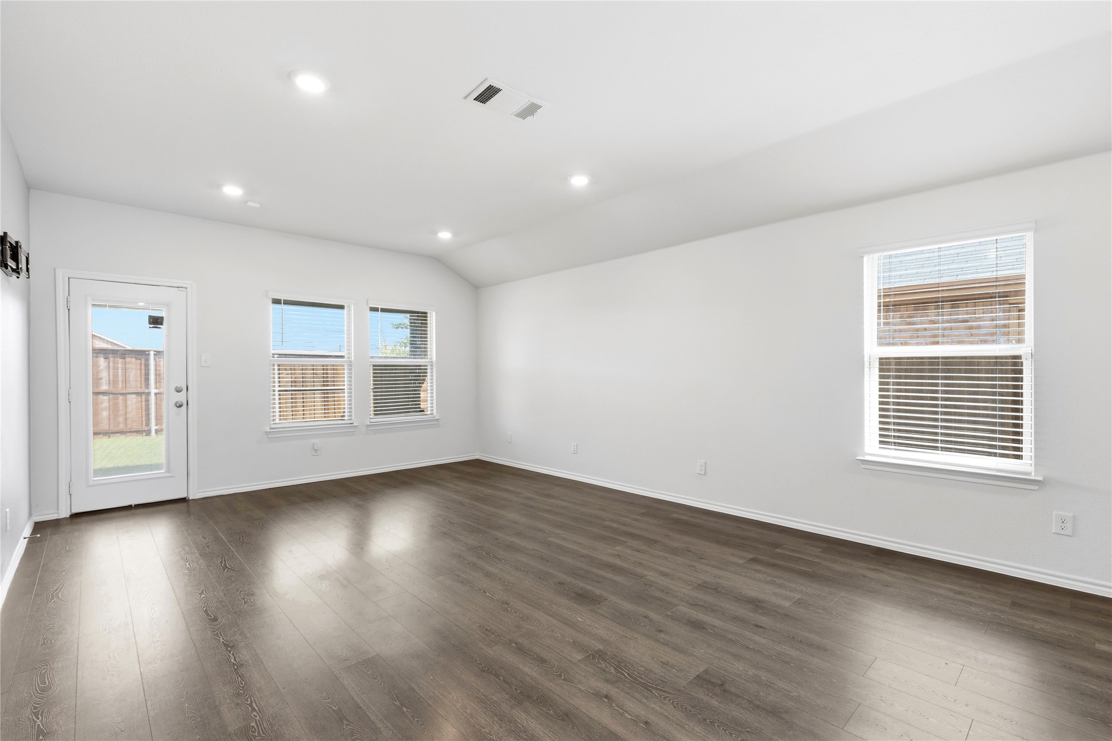 2554 Russell Street Crandall TX 75114