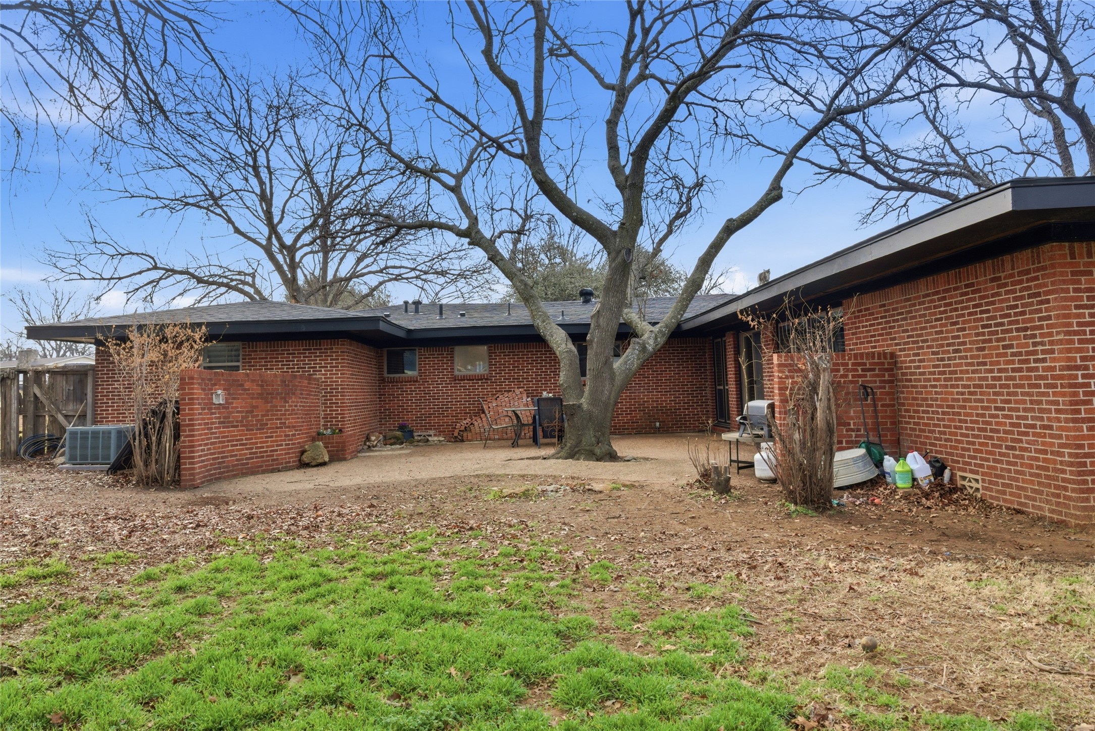 1415 Scenic Graham TX 76450