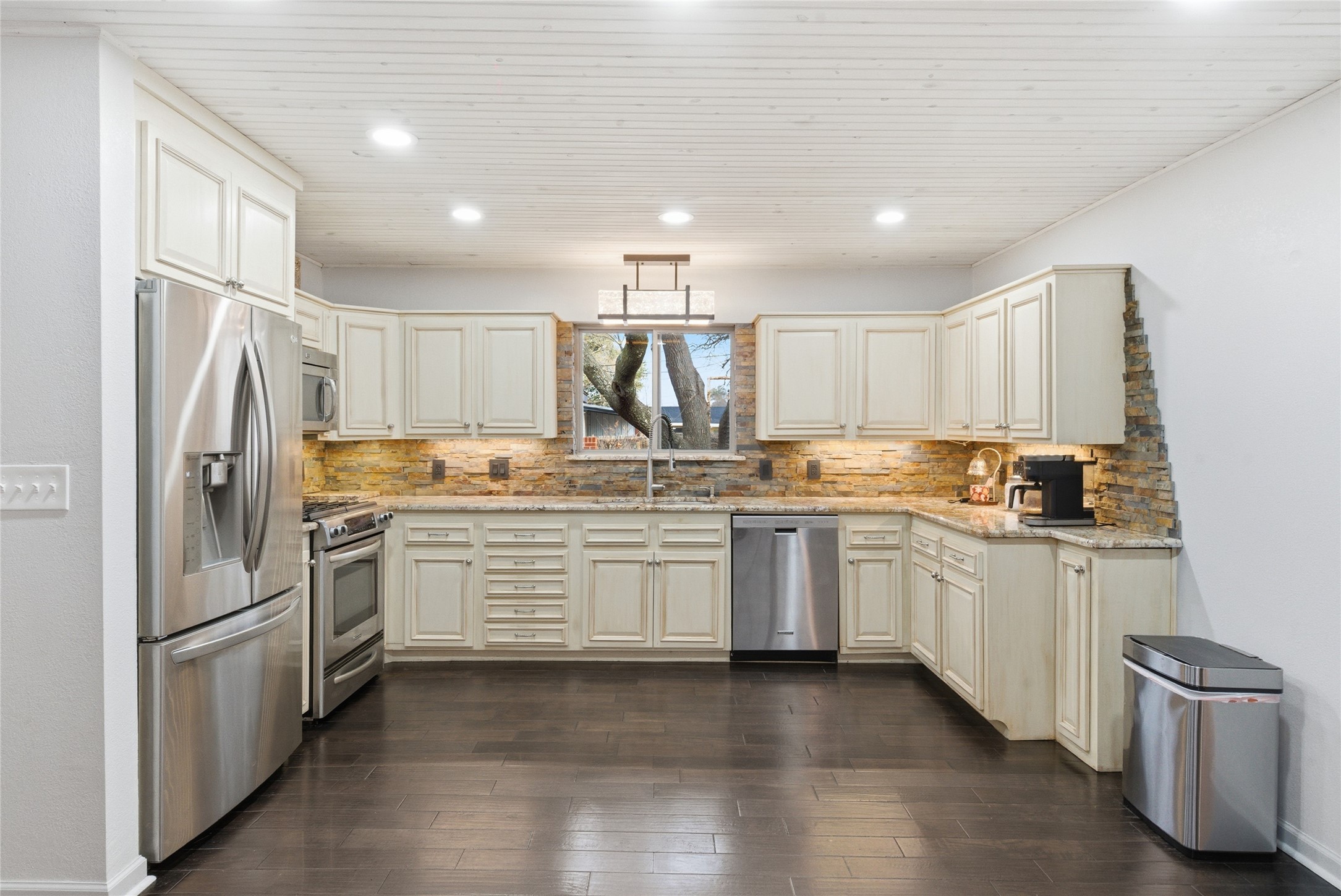 1415 Scenic Graham TX 76450