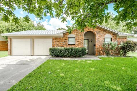 516 Oak Street Burleson TX 76028