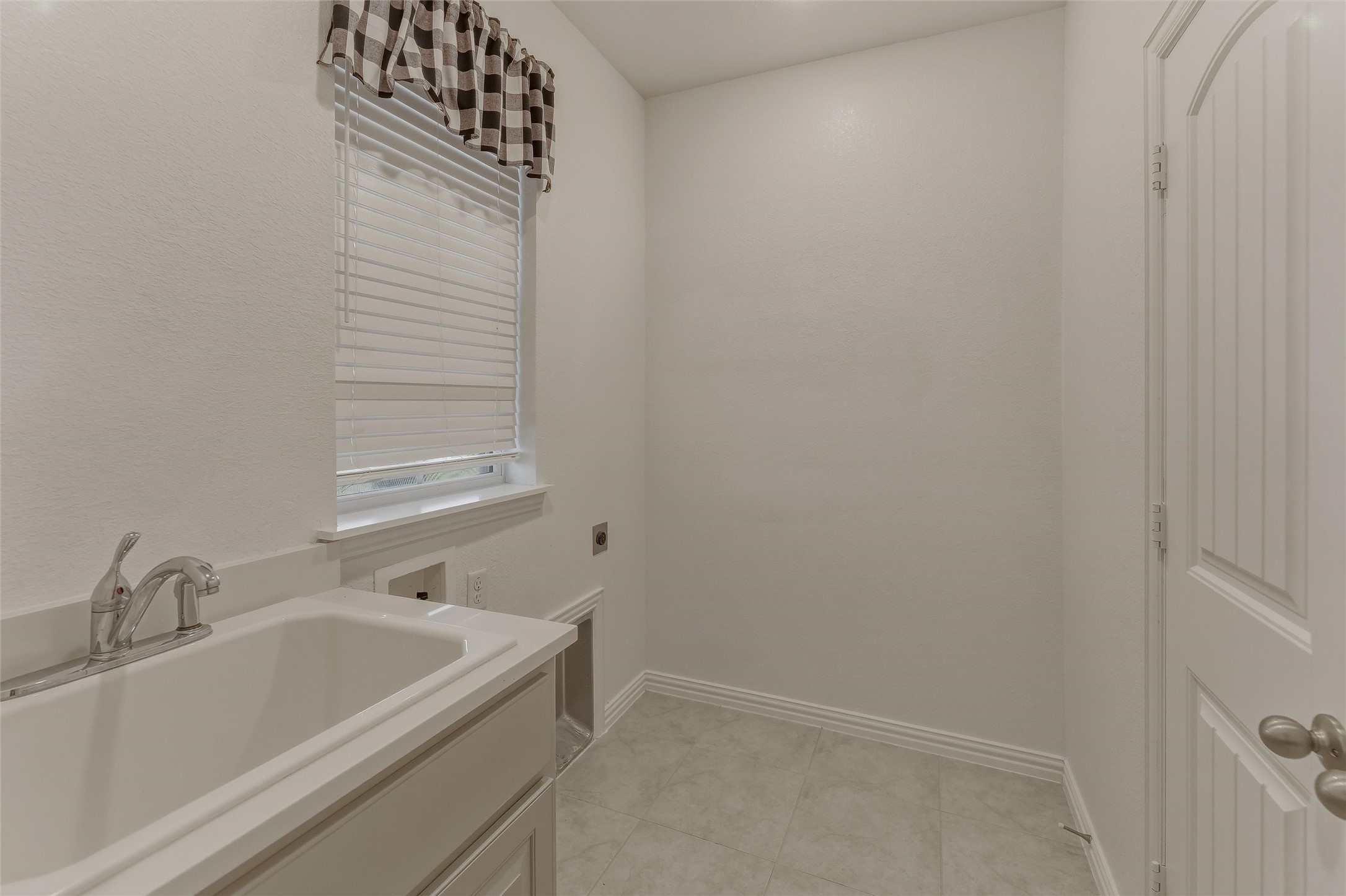 1037 Flagstone Drive Weatherford TX 76085